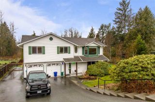 Photo 1: 9023 HAMMOND Street in Mission: Mission BC House for sale : MLS®# R2439530