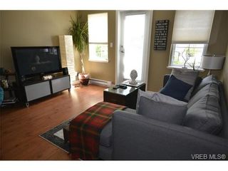 Photo 4: 110 842 Brock Ave in VICTORIA: La Langford Proper Row/Townhouse for sale (Langford)  : MLS®# 739527