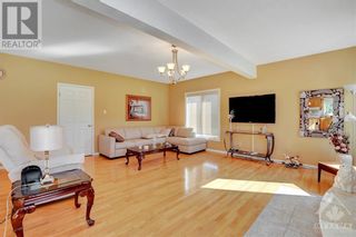 Photo 12: 113 HUNTLEY MANOR DRIVE in Carp: House for sale : MLS®# 1387156