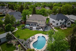 Photo 4: 18 Parkroyal Bay in Winnipeg: Linden Woods Residential for sale (1M)  : MLS®# 202213112
