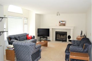 Photo 3: 3773 SUTHERLAND Street in Port Coquitlam: Lincoln Park PQ House for sale : MLS®# R2291479