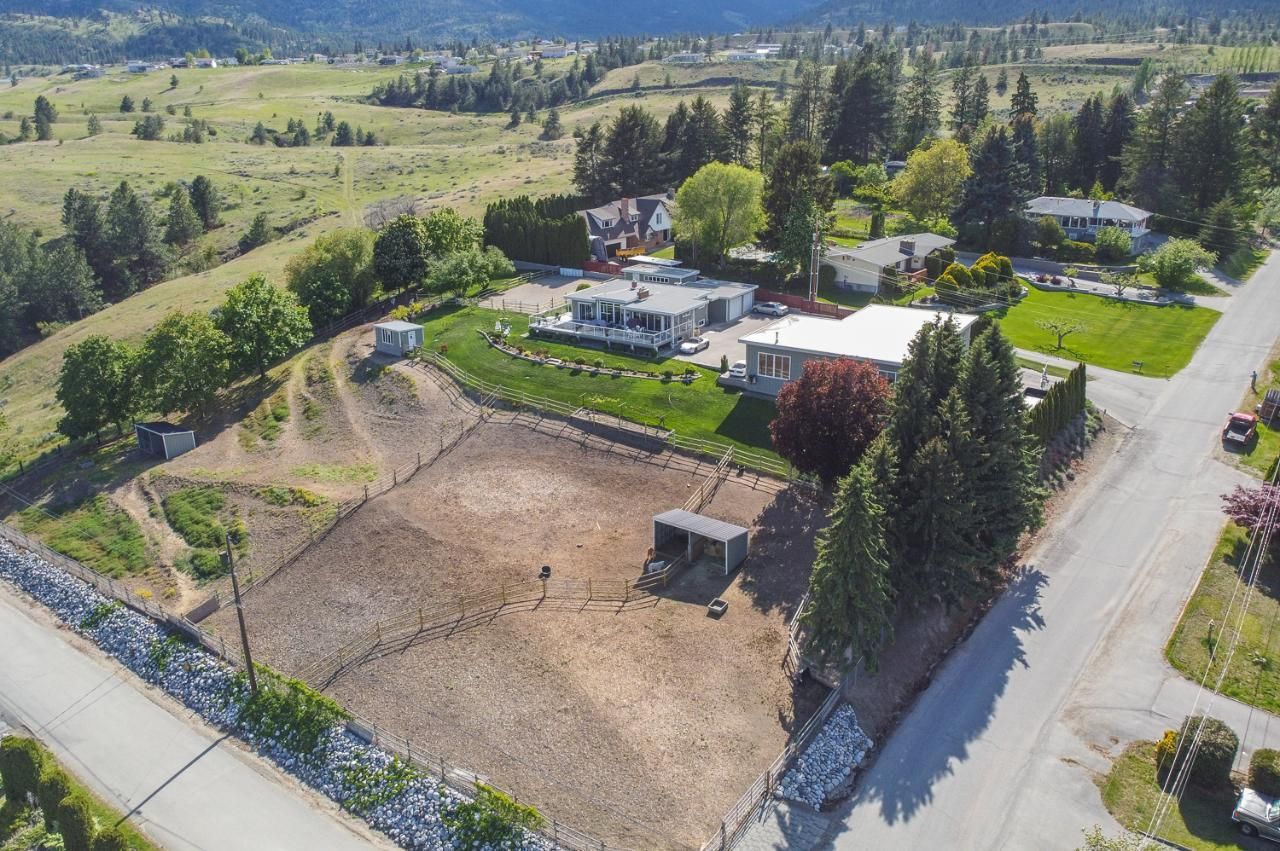 Main Photo: 513 SUNGLO Drive, in Penticton: House for sale : MLS®# 192336