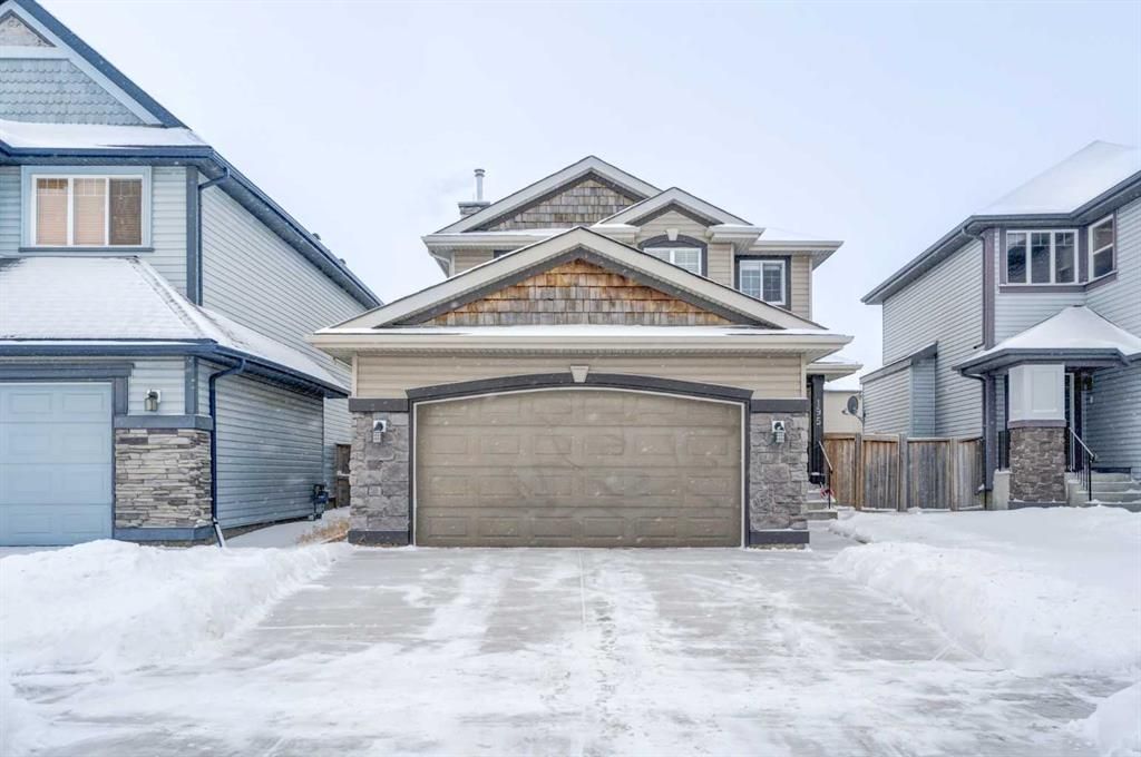 Main Photo: 195 Coventry Hills Drive NE in Calgary: Coventry Hills Detached for sale : MLS®# A2102175