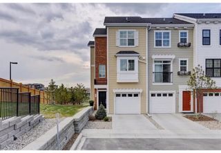 Photo 1: 527 Nolanfield Villas NW in Calgary: Nolan Hill Row/Townhouse for sale : MLS®# A1176976