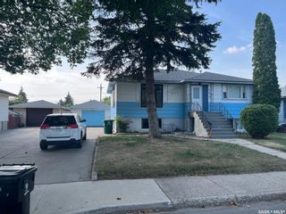 Photo 1: 423 Q Avenue North in Saskatoon: Mount Royal SA Residential for sale : MLS®# SK941326