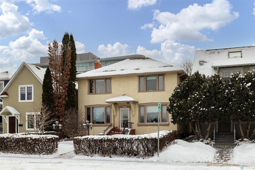 Main Photo: 626 Saskatchewan Crescent East in Saskatoon: Nutana Residential for sale : MLS®# SK958668