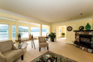 Photo 3: 4575 EPPS Avenue in North Vancouver: Deep Cove House for sale : MLS®# R2284515
