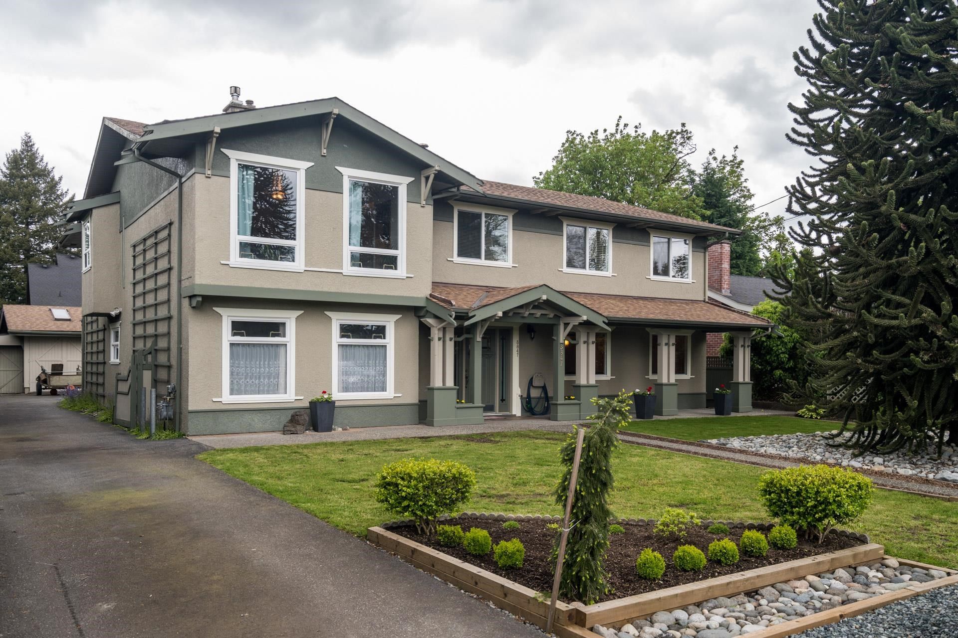 Main Photo: 8847 HUDSON BAY Street in Langley: Fort Langley House for sale in "Fort Langley" : MLS®# R2691660