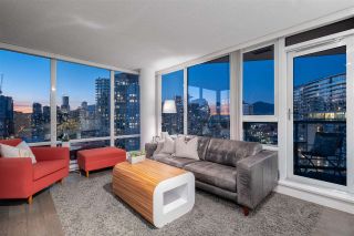 Photo 2: 2601 1033 MARINASIDE Crescent in Vancouver: Yaletown Condo for sale in "QUAYWEST" (Vancouver West)  : MLS®# R2505008