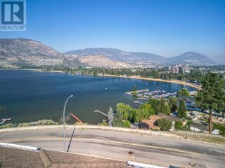 Photo 8: 3948 Finnerty Road Unit# 101 in Penticton: House for sale : MLS®# 10305442