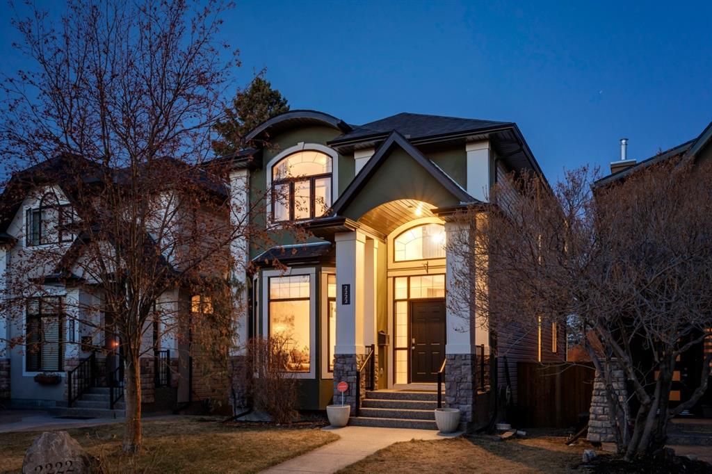 Main Photo: 2222 26 Street SW in Calgary: Killarney/Glengarry Detached for sale : MLS®# A1097636