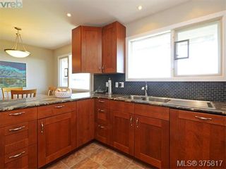 Photo 10: 6711 Welch Rd in SAANICHTON: CS Martindale House for sale (Central Saanich)  : MLS®# 754406