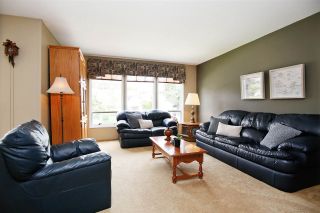 Photo 5: 3702 HARWOOD Crescent in Abbotsford: Central Abbotsford House for sale : MLS®# R2174121