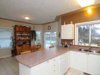 Photo 17: 201 2727 1st St in COURTENAY: CV Courtenay City Row/Townhouse for sale (Comox Valley)  : MLS®# 716740