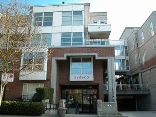 Photo 1: 406 2768 CRANBERRY Drive in Vancouver: Kitsilano Condo for sale in "ZYDECO" (Vancouver West)  : MLS®# V756187