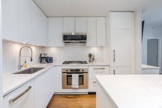 Photo 3: 601 531 BEATTY Street in Vancouver: Downtown VW Condo for sale in "METROLIVING" (Vancouver West)  : MLS®# R2851766