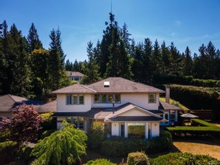 Photo 1: 11466 Sumac Dr in North Saanich: NS Lands End House for sale : MLS®# 885780