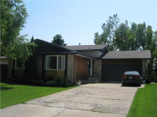 Photo 1: 111 SOUTHWELL Road in WINNIPEG: North Kildonan Residential for sale (North East Winnipeg)  : MLS®# 1011800