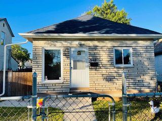 Photo 1: 340 Aberdeen Avenue in Winnipeg: North End Residential for sale (4A)  : MLS®# 202219716