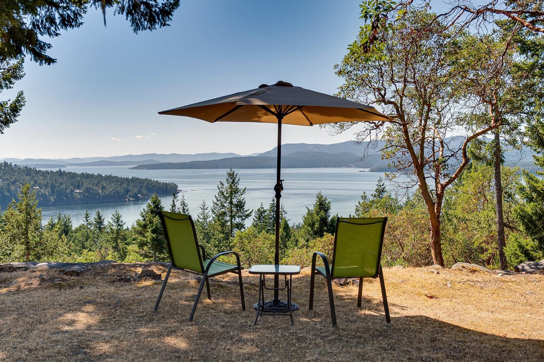 Main Photo: 332 DEACON HILL ROAD in : Mayne Island House for sale : MLS®# R2616787