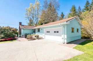 Photo 5: 580 GRANADA Crescent in North Vancouver: Upper Delbrook House for sale : MLS®# R2875352
