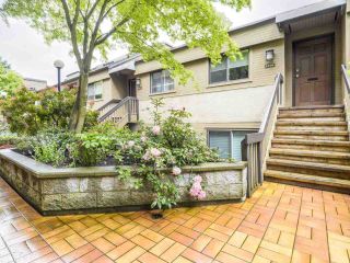 Photo 1: 2264 ALDER Street in Vancouver: Fairview VW Townhouse for sale in "Marina Place" (Vancouver West)  : MLS®# R2163720