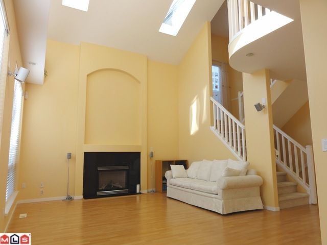 Photo 4: Photos: 14670 73RD Avenue in Surrey: East Newton House for sale in "Chimney Heights" : MLS®# F1204338