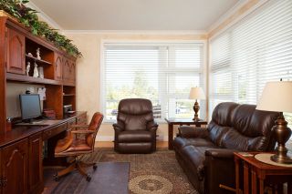 Photo 14: 219 4600 Westwater Drive in Coppersky East: Home for sale