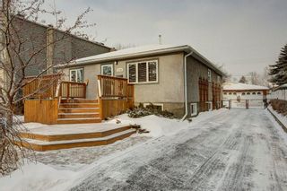 Photo 1: 2132 53 AV SW in Calgary: North Glenmore Park House for sale : MLS®# C4281707
