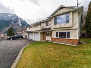 Photo 2: 909 COLUMBIA STREET: Lillooet House for sale (South West)  : MLS®# 159691