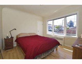 Photo 8: 4725 CLARENDON Street in Vancouver: Collingwood VE House for sale (Vancouver East)  : MLS®# V709852