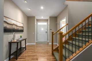 Photo 2:  in South Surrey: Home for sale : MLS®# R2131254