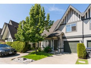 Photo 1: 22 18883 65 Avenue in Surrey: Cloverdale BC Townhouse for sale in "APPLEWOOD" (Cloverdale)  : MLS®# R2170733