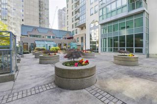 Photo 19: 1203 1238 MELVILLE Street in Vancouver: Coal Harbour Condo for sale in "Pointe Claire" (Vancouver West)  : MLS®# R2488027