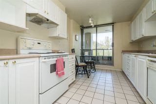 Photo 10: 805 3070 GUILDFORD WAY in Coquitlam: North Coquitlam Condo for sale : MLS®# R2261812