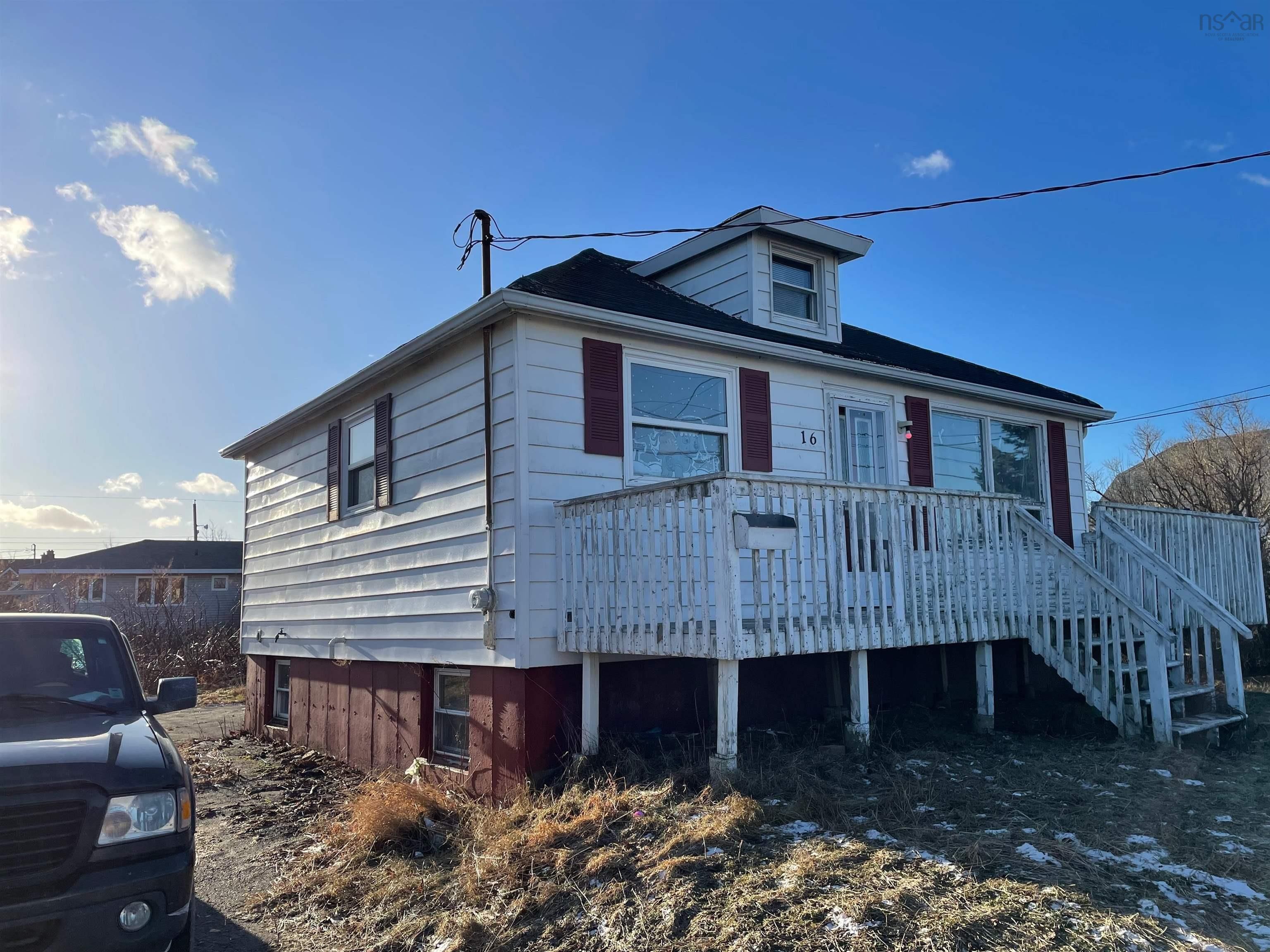Main Photo: 16 Seventh Street in Glace Bay: 203-Glace Bay Residential for sale (Cape Breton)  : MLS®# 202402595