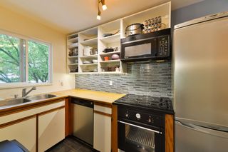 Photo 11: 201 1641 WOODLAND DRIVE in Vancouver: Grandview VE Condo for sale (Vancouver East)  : MLS®# R2070144
