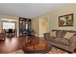 Photo 3: 14760 87A Avenue in Surrey: Bear Creek Green Timbers House for sale : MLS®# F1431665