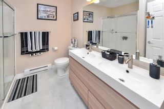 Photo 19: 40 7570 Tetayut Rd in Central Saanich: CS Hawthorne Manufactured Home for sale : MLS®# 916008