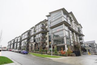 Photo 1: 408 8561 203A Street in Langley: Willoughby Heights Condo for sale in "Yorkson Park" : MLS®# R2747912