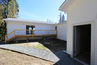 Photo 13: 5275 Meadow Creek Crescent in Celista: Manufactured Home for sale : MLS®# 10113424