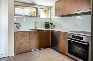Photo 11: 4 850 W 8TH Avenue in Vancouver: Fairview VW Townhouse for sale in "KOI" (Vancouver West)  : MLS®# R2757624