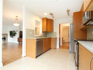Photo 2: 303 2577 WILLOW Street in Vancouver: Fairview VW Condo for sale in "Willow Garden" (Vancouver West)  : MLS®# V1097846