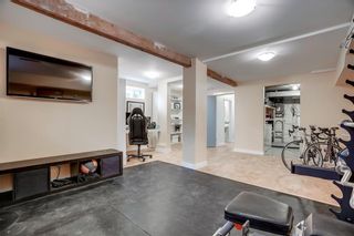 Photo 13: 3810 1 Street NW in Calgary: Highland Park Semi Detached for sale : MLS®# C4245221