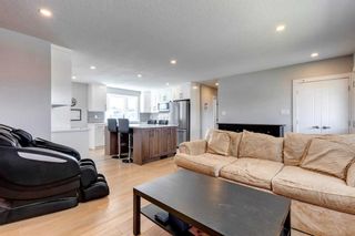 Photo 7: 9944 Warren Road SE in Calgary: Willow Park Detached for sale : MLS®# A2127534