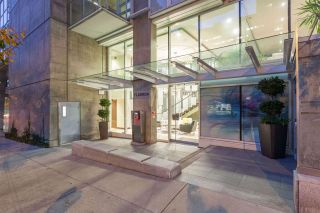 Photo 20: 801 1277 MELVILLE Street in Vancouver: Coal Harbour Condo for sale in "FLATIRON" (Vancouver West)  : MLS®# R2253012