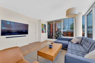 Photo 5: 1108 33 SMITHE Street in Vancouver: Yaletown Condo for sale in "COOPER'S LOOKOUT" (Vancouver West)  : MLS®# R2785311