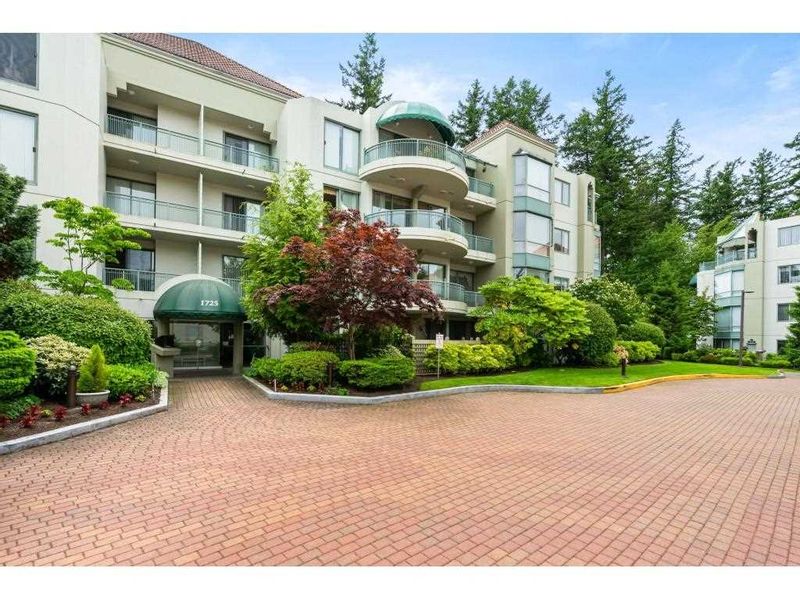 FEATURED LISTING: 201 - 1725 MARTIN Drive Surrey