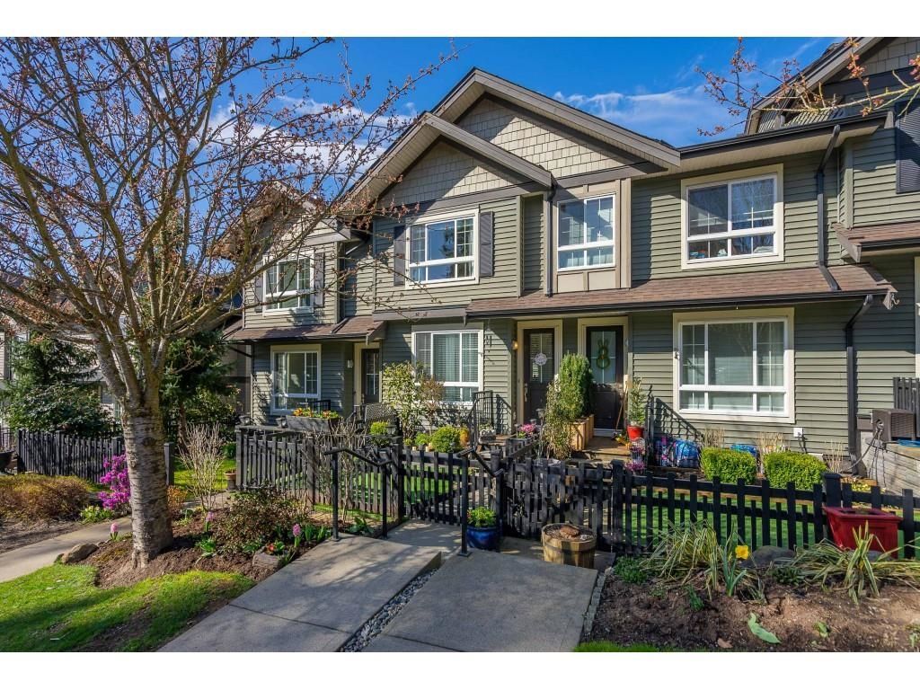 Main Photo: #14 21867 50 Avenue in Langley: Murrayville Townhouse for sale in "Winchester" : MLS®# R2688374