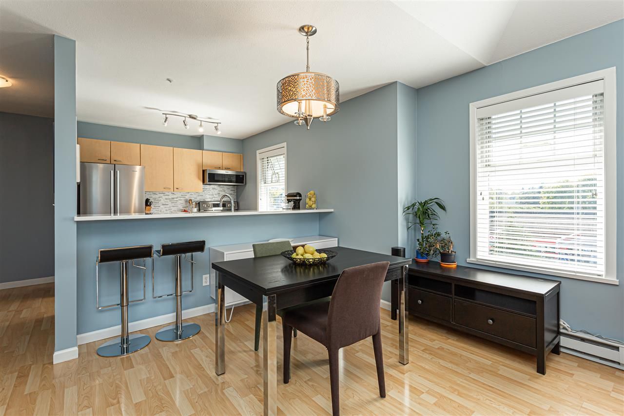 Main Photo: PH 11 1011 W KING EDWARD Avenue in Vancouver: Cambie Condo for sale in "Lord Shaugnessy" (Vancouver West)  : MLS®# R2503603